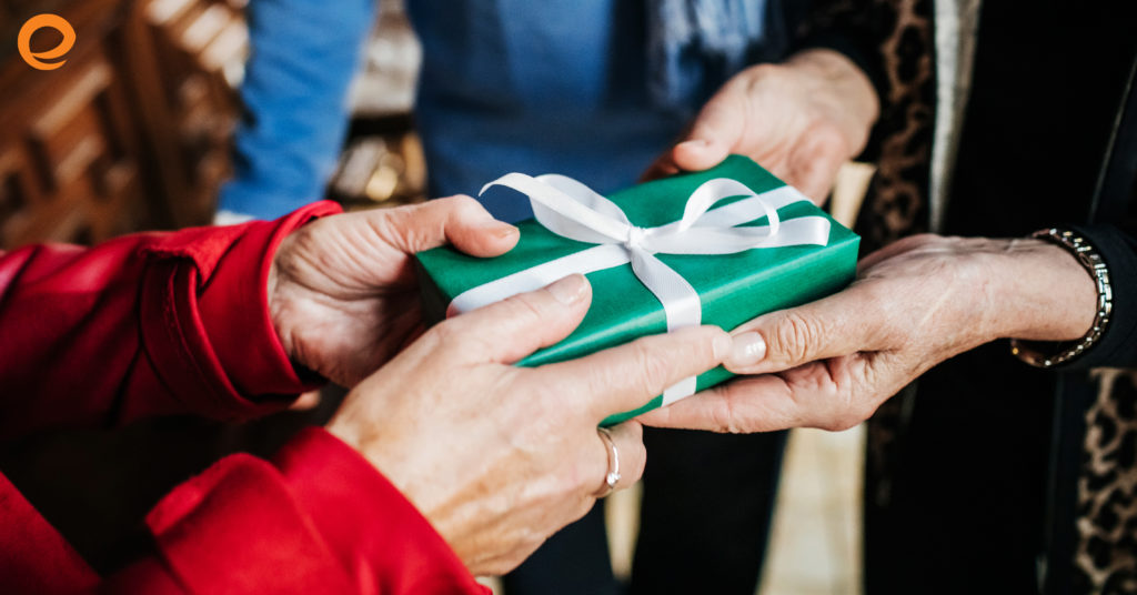Agents, Try These Holiday Gift Ideas for New Homeowners
