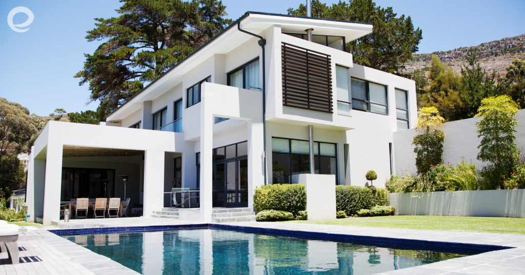 Listing a Luxury Home: 5 Tips for Real Estate Agents