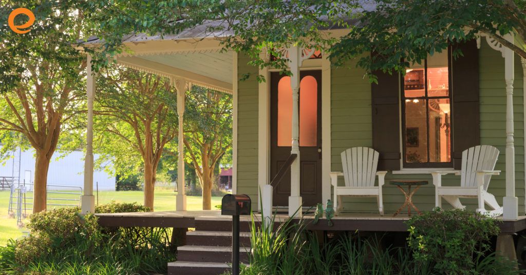 10 Ways to Spruce Up Your Spring Curb Appeal 