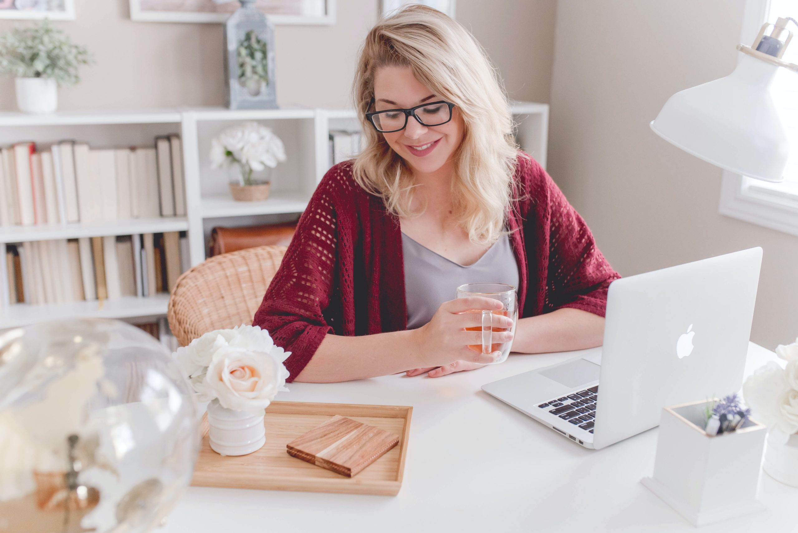 What to Say in Your Out-of-Office Email and Voice Messages When You Take Time Off