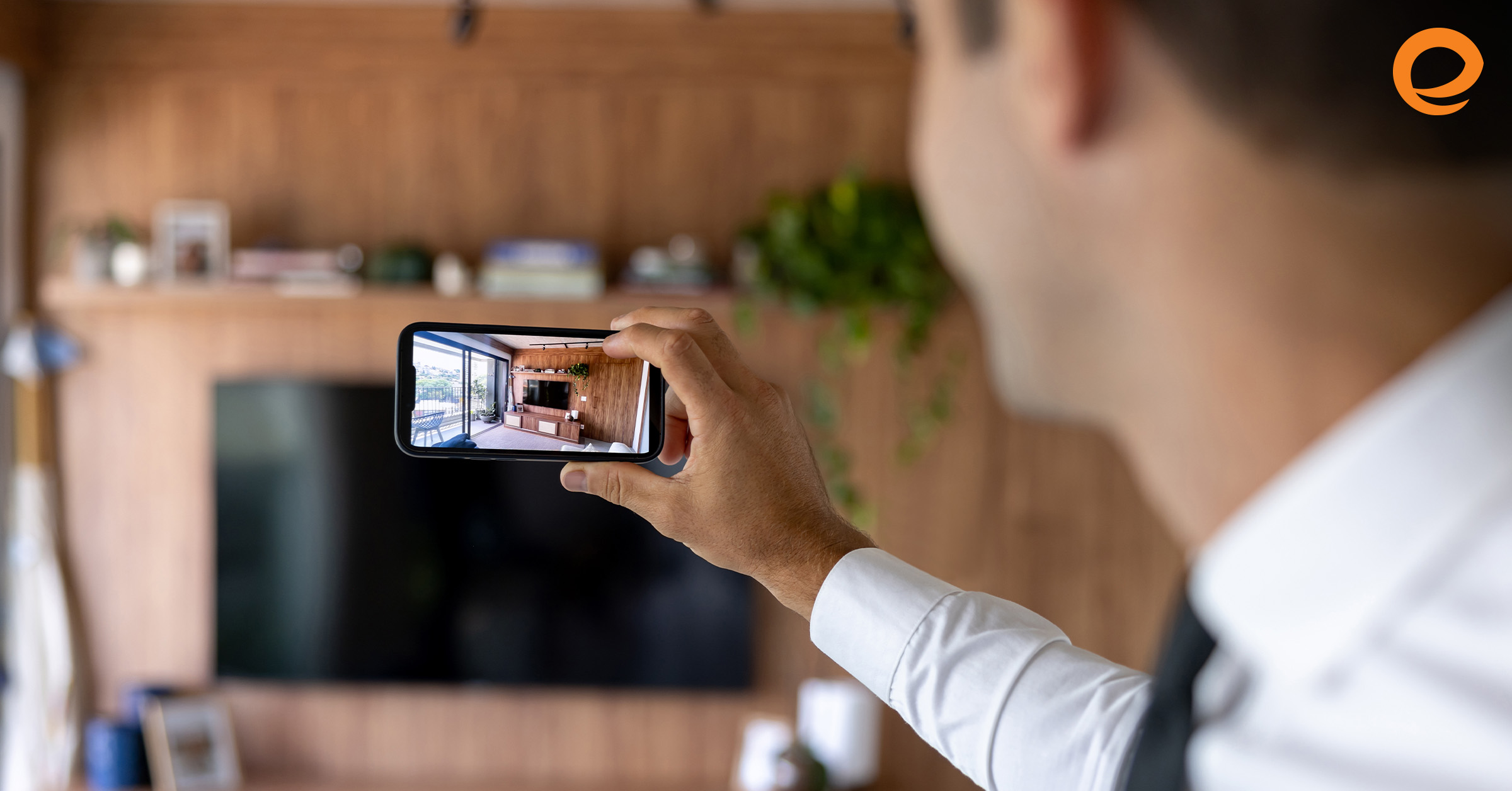 Reasons You Should Be Using Video Tours to Sell Homes in 2026