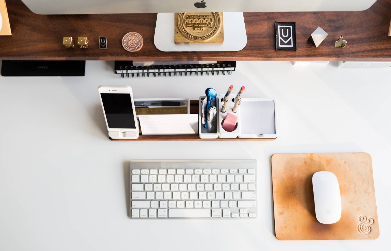 clean desk